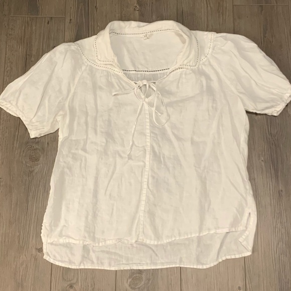 Anthropologie Tops - Anthropologie linen white blouse